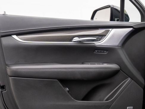 Certified 2023 Cadillac XT5 Sportv AWD/4WD image 16