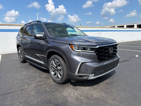 Certified 2024 Honda Pilot Elite image 7