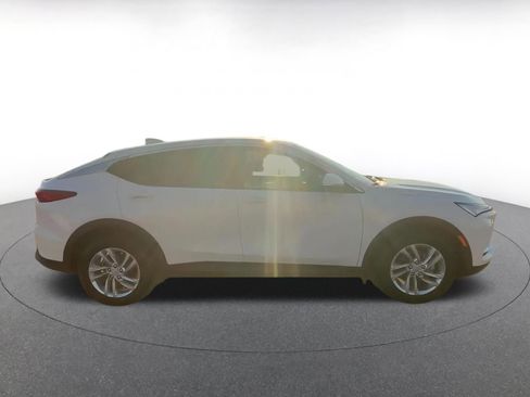Used 2025 Buick Envista Preferred image 16