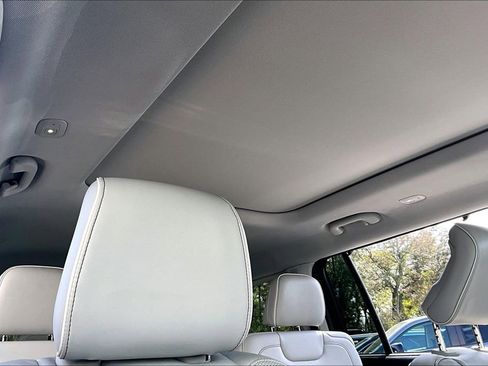 Used 2022 Jeep Grand Cherokee L Summit w/ Luxury Tech Group V image 27