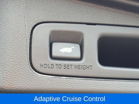 Used 2022 Honda CR-V Touring image 9