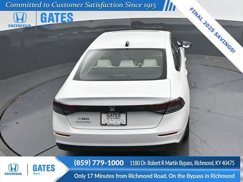 New 2025 Honda Accord SE image 40