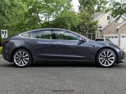 Used 2018 Tesla Model 3 Long Range AWD/4WD image 9