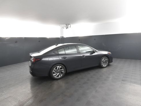 Used 2025 Subaru Legacy Limited image 2