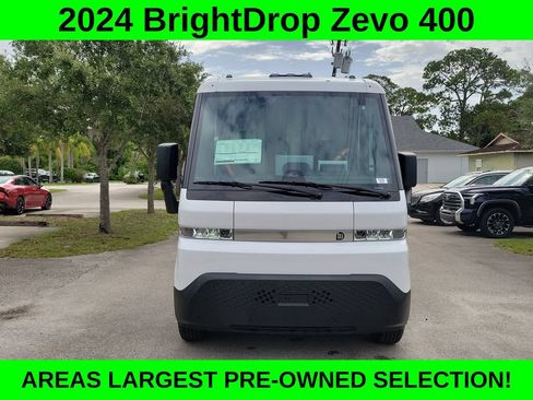 Used 2024 Chevrolet Brightdrop 400 w/ Commercial Equipment Package AWD/4WD image 2