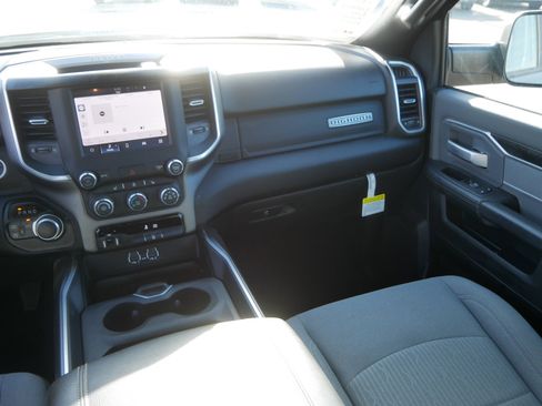 Certified 2022 RAM 2500 Big Horn w/ Level A Equipment Group AWD/4WD image 11