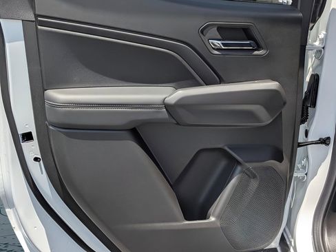 New 2026 GMC Canyon Elevation w/ Convenience Package image 11