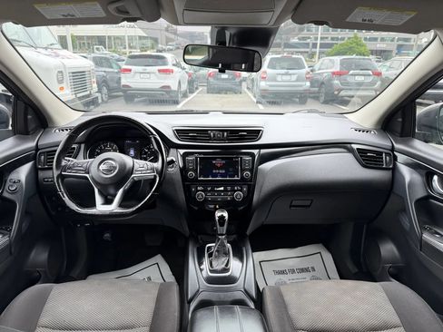 Used 2021 Nissan Rogue Sport SV AWD/4WD image 11