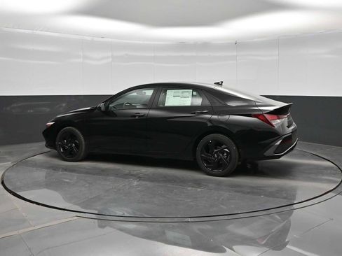 New 2026 Hyundai Elantra Sport FWD image 5