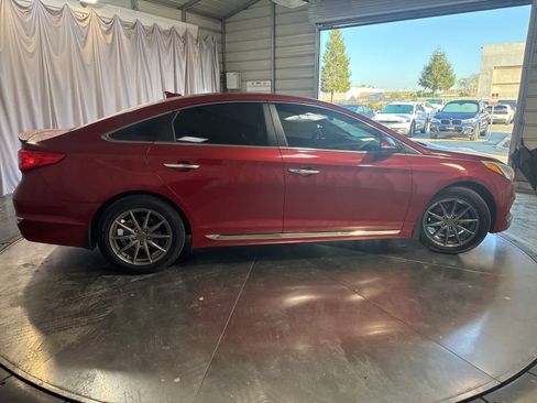 Used 2016 Hyundai Sonata Sport w/ Option Group 02 image 4