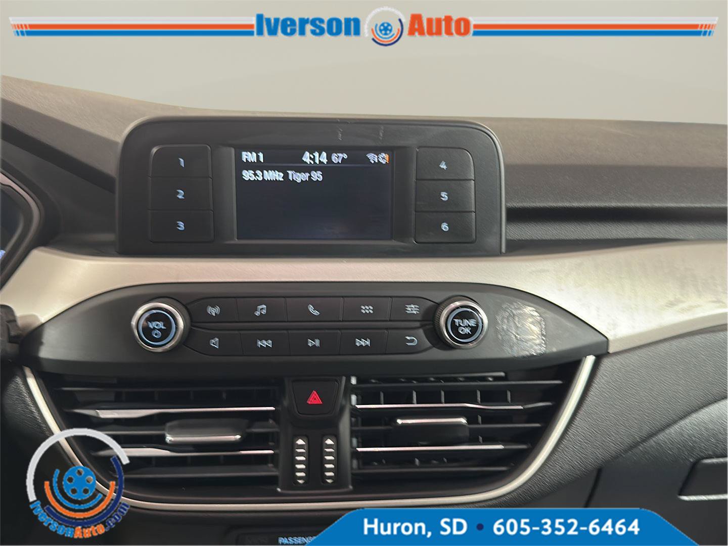 Used 2022 Ford Escape S AWD/4WD image 26
