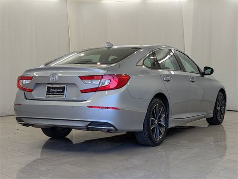 Used 2021 Honda Accord EX-L image 9