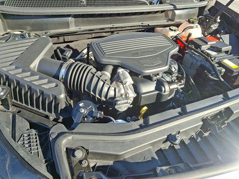 Certified 2025 Cadillac XT5 Sportv w/ Technology Package image 30