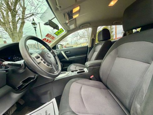 Used 2013 Nissan Rogue SV AWD/4WD image 10