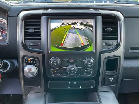 Used 2017 RAM 1500 Sport RWD image 19