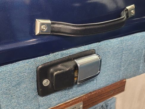 Used 1991 Dodge B2500 image 81