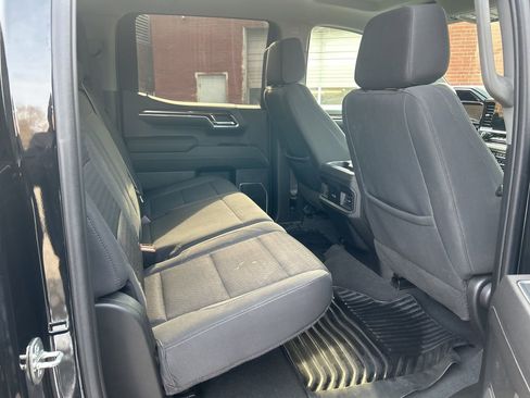 Used 2023 Chevrolet Silverado 1500 LT image 25