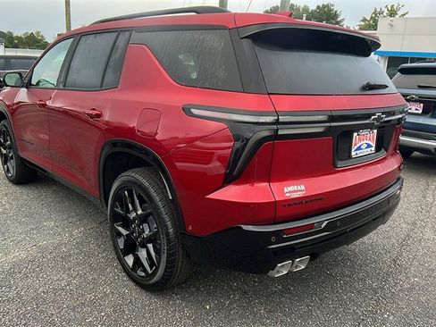 New 2026 Chevrolet Traverse RS w/ LPO, Floor Liner Package image 7