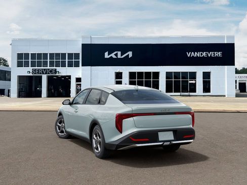 New 2026 Kia K4 FWD image 6