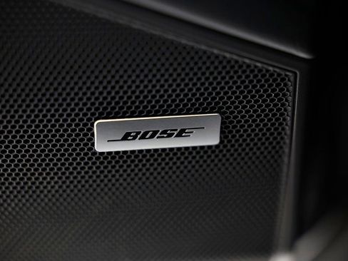 Certified 2024 Porsche Cayenne AWD/4WD image 21