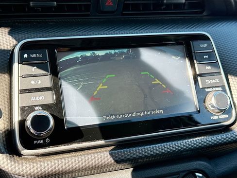 Used 2020 Nissan Kicks S image 12