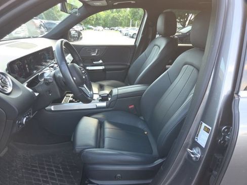 Used 2023 Mercedes-Benz GLB 250 4MATIC image 6