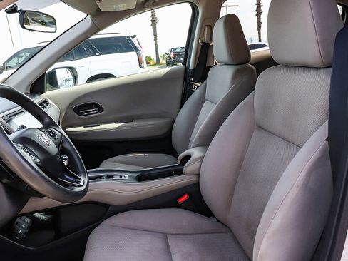 Used 2016 Honda HR-V EX image 18