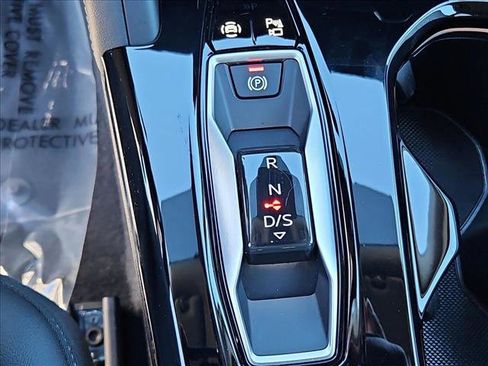 Certified 2025 Audi Q5 Premium w/ Convenience Package image 12