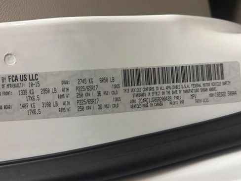 Used 2016 Chrysler Town & Country Limited FWD image 25