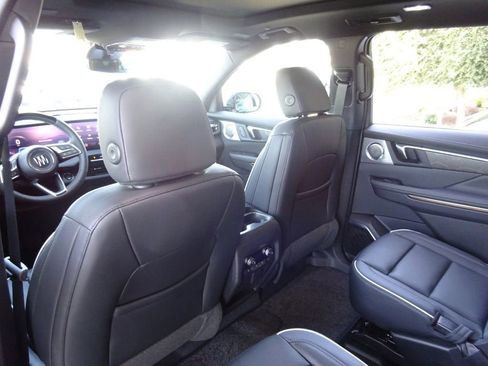 New 2026 Buick Enclave Avenir w/ Super Cruise Package FWD image 20