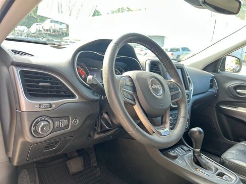 Used 2022 Jeep Cherokee Latitude Lux AWD/4WD image 11