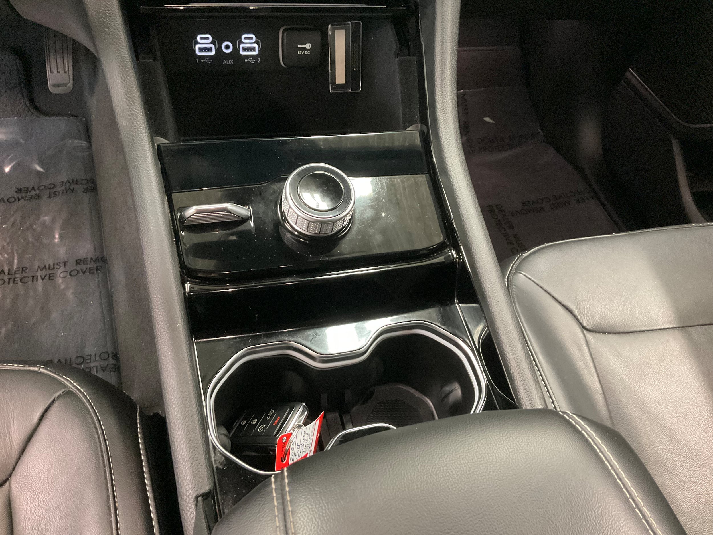 Used 2022 Jeep Grand Cherokee Limited AWD/4WD image 17