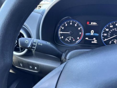 Used 2023 Hyundai Kona SEL w/ Winter Weather Package image 30