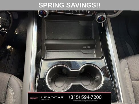 Used 2025 Chevrolet Suburban LS image 24