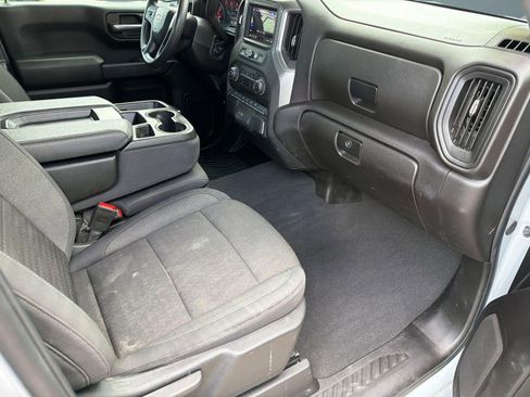Certified 2025 Chevrolet Silverado 1500 Custom w/ LPO, Dark Essentials Package RWD image 31