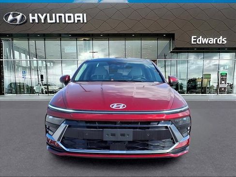 New 2025 Hyundai Sonata Limited image 11