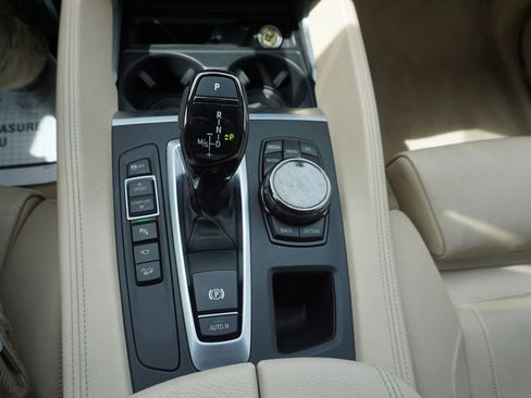 Used 2015 BMW X6 xDrive50i w/ Executive Package AWD/4WD image 10