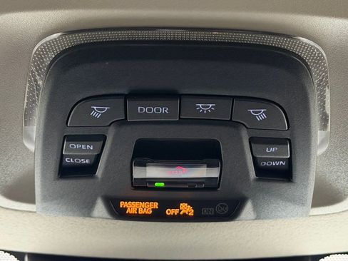 Used 2024 Toyota Corolla XLE image 22