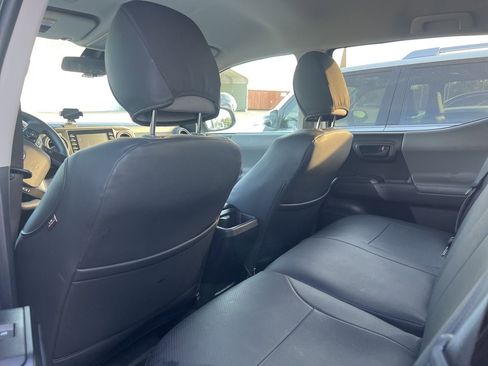 Used 2023 Toyota Tacoma SR image 9