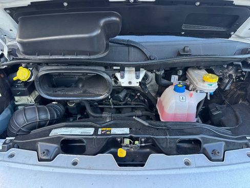 Used 2021 RAM ProMaster 2500 w/ Convenience Group image 15