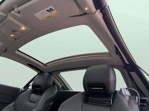 Used 2016 Mercedes-Benz SL 400 image 32