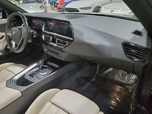 Used 2020 BMW Z4 sDrive30i w/ Executive Package image 16