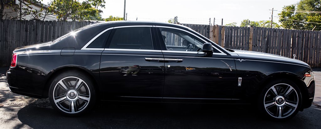 Used 2014 Rolls-Royce Ghost RWD image 6