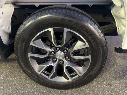 Used 2022 Chevrolet Silverado 1500 LT image 11