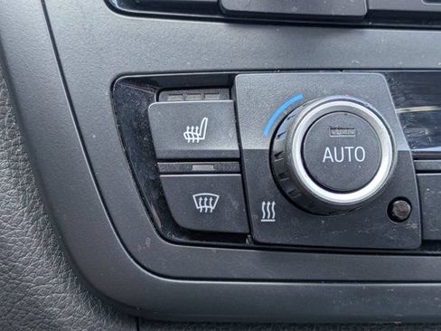 Used 2015 BMW 320i xDrive Sedan AWD/4WD image 31