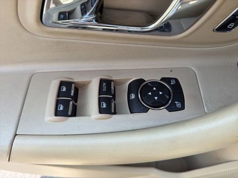 Used 2018 Ford Taurus SEL w/ Equipment Group 201A FWD image 20
