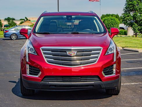 Used 2019 Cadillac XT5 Luxury AWD/4WD image 2