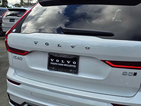 New 2026 Volvo XC60 B5 Core image 15