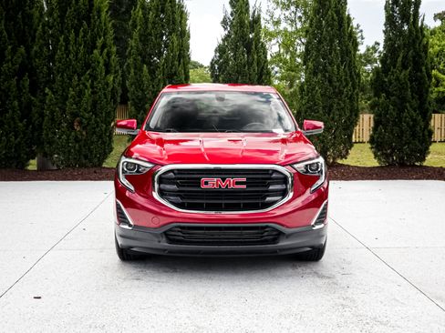 Used 2018 GMC Terrain SLE FWD image 3
