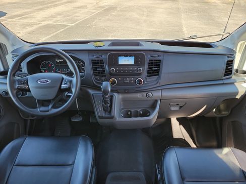 Used 2023 Ford Transit 250 Medium Roof image 10